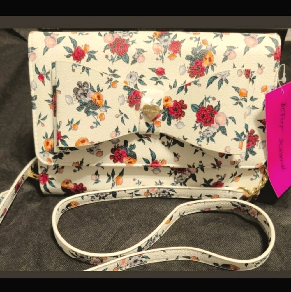 Floral print Betsey Johnson crossover wallet purse